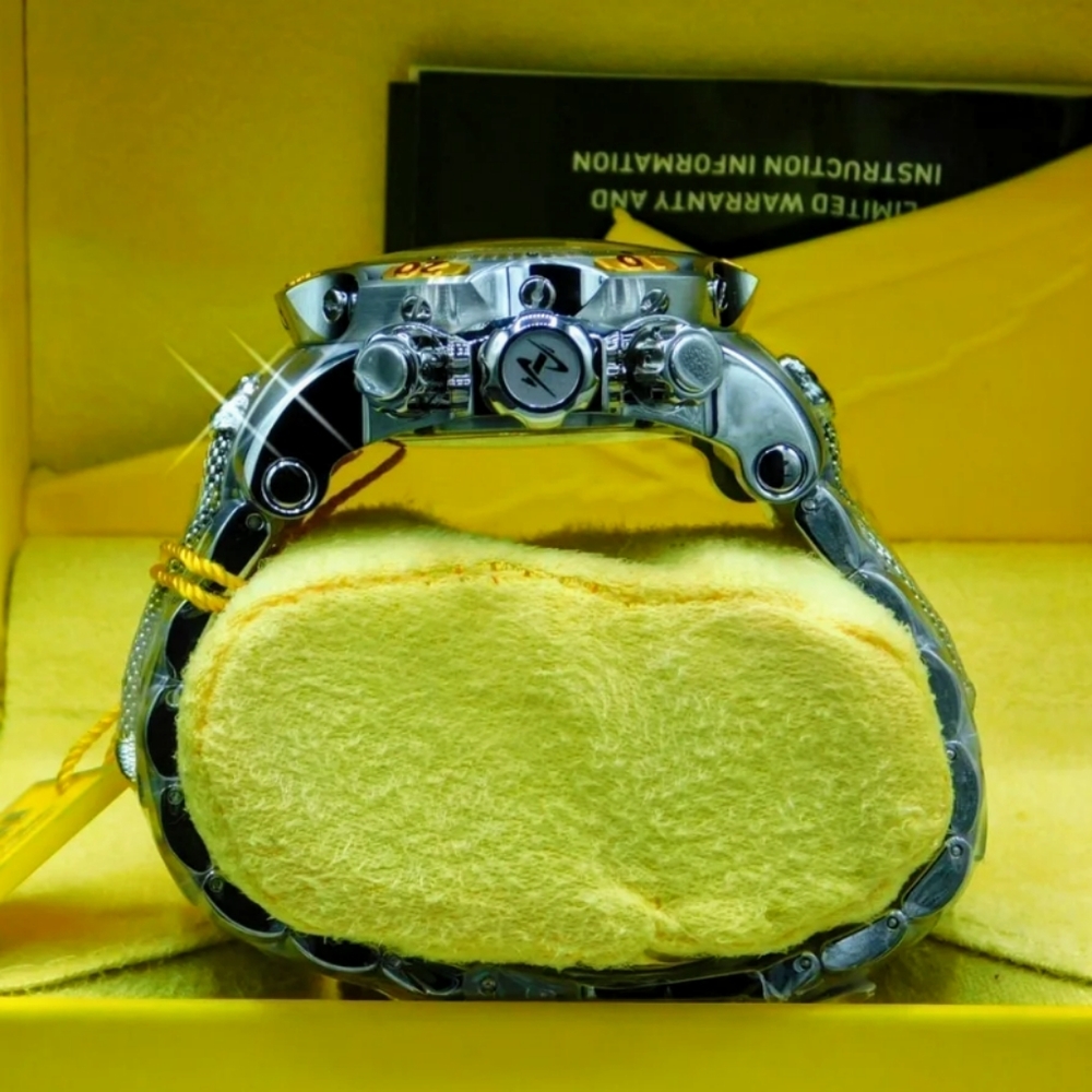 Brand New Invicta Swiss Venom Coral Snake Chrono - Picture 4 of 9